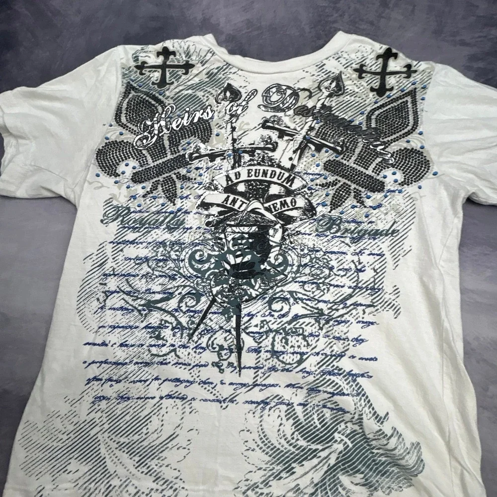 No Boundaries Y2K Graphic Tee White Cross Fleur De Lis Grunge Skater Shirt M